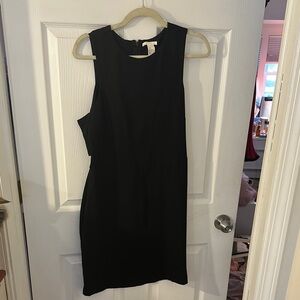 Elegant Black Sleeveless Dress